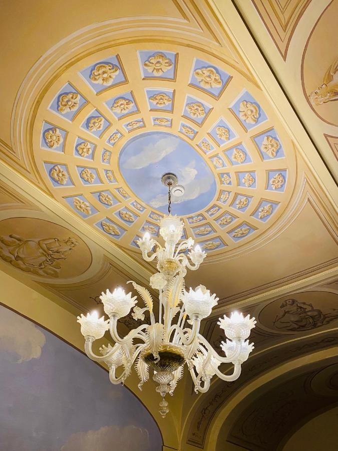 Hotel Palazzo Brunamonti Беванья Экстерьер фото